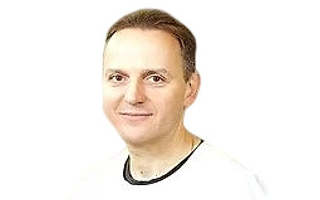 Страхов Эдуард Валерьевич